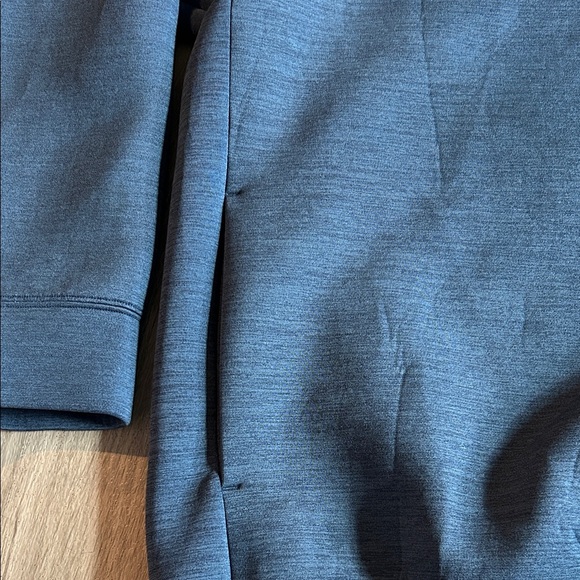 Uniqlo Men's blue  Hoodie Sweater - Picture 2 of 7